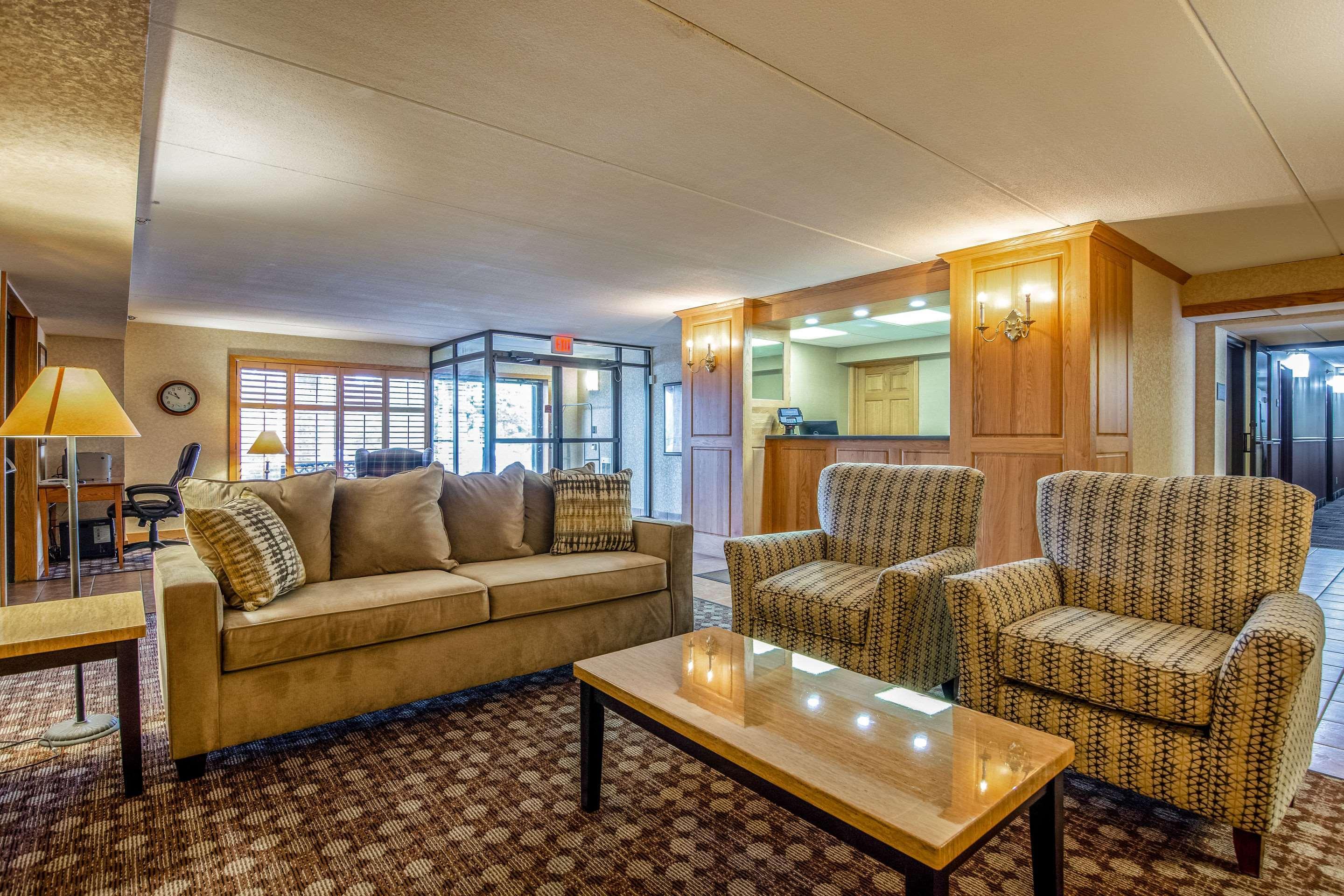 Quality Inn Tully I-81 Exterior photo